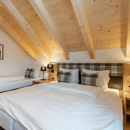 Pretzel Domek alpejski